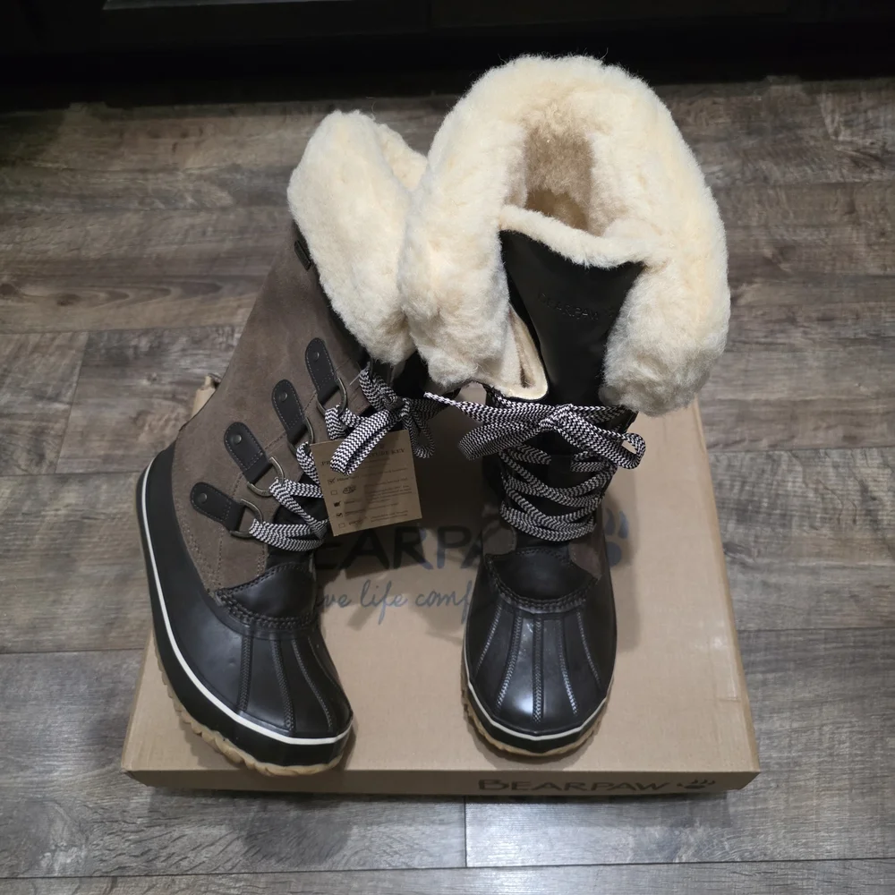 Bearpaw Women's Brown and Black Winter Boots Size 8